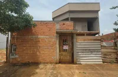 Casa sobrado semi-acabada 200m2 3 dorms 1 suíte c/closet, 2 banheiros socias, 3 salas, 2 vagas cobertas e 2 descobertas, quintal grande,