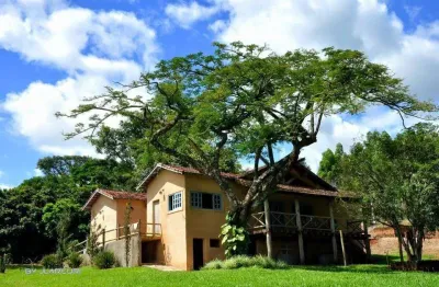 Fazenda 64 alqueires casa sede 200m2 3 dorms 1 suíte, açudes, vegetação, eucaliptos, cana, pivos, pastagem