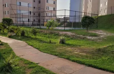 Apto primeiro andar 48m2 2 dorms, sala, cozinha, banheiro, 1 vaga descoberta, semi-mobiliado, portaria 24hs e quadra poliesportiva
