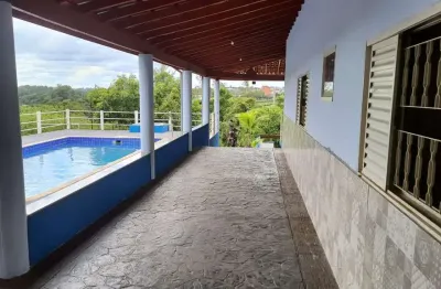 Chácara 2000m2 casa térrea 250m2 3 dorms 1 suíte, sala copa cozinha planejamento na cozinha e na área gourmet. mini campo piscina de alvenaria...2 mil