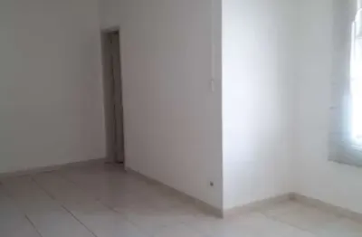 Sala comercial 36m2 1 banheiro, iptu r$ 109,00, condomínio média de r$ 310,00, obs: não possui vaga de garagem, documentação 100% para financiamento