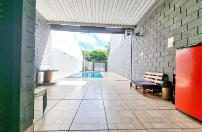 Área de lazer 1 dormitório com mezanino ??2 banheiros  ??piscina  ??churrasqueira  ?terreno 150m²/ construção 86m² ??excelente localização próximo ao