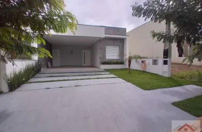 Uma excelente casa térrea a venda,em condomínio, 2 suítes, lavabo,sala de jantar e estar, cozinha, lavanderia, jardim de inverno, área gourmet, 4 vag