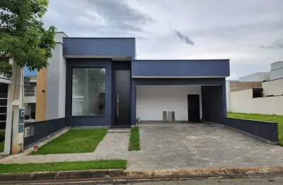 Casa térrea 3 suítes, sala, cozinha, lavabo, área de serviço coberta, moveis planejados, 4 vagas 2 cobertas e 2 descobertas, área gourmet