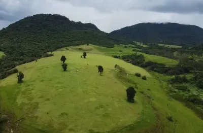Sitio 15 alqueires,otima localização 3 pedras,gigante adormecido,rica em água,otimo aproveitamento,potencial turistico,venda só 4 alqueires tambem