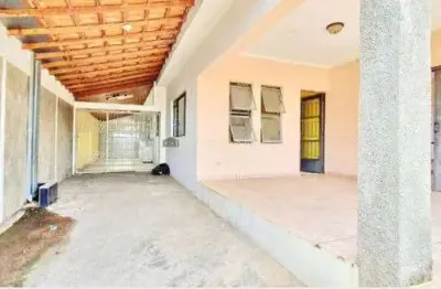 Casa térrea 100m2 2 dorms,sala,cozinha,banheiro,quintal,2 vagas cobertas,terreno 300m2