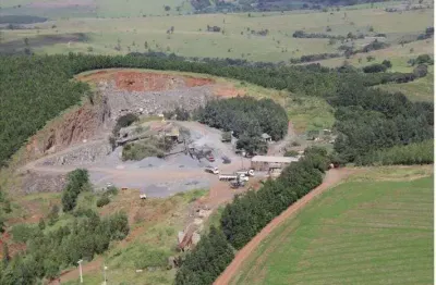 Pedreira a venda, 45 hectares, escritório, pedreira completa, ótima localização