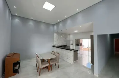 Casa 144,98m2, 3 dormitórios, 1 suíte, cozinha americana planejada, área gourmet com piscina e churrasqueira, 3 vagas, ótima localização