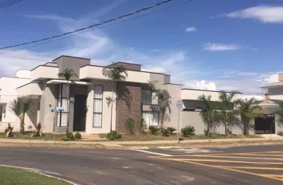 Casa 200m2 no condomínio campos do conde, 3 suítes, moveis planejados, ar condicionado, escritório, cozinha americana, área gourmet, piscina