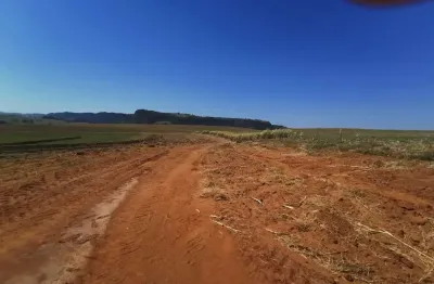 Fazenda 389,7 alqueires  289 alqueires em cana  contrato até 2028  38 toneladas  usina barra bonita - unidade raízen   boa topografia  topografia plan