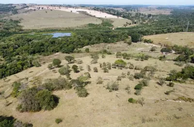 Sítio 14,7 alqueires, casa simples caseiro, rico em agua, 2 rios cortando a propiedade