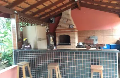 Chácara 1000m2 casa,sala,cozinha,banheiro,piscina,área gourmet,varanda