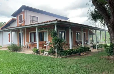 Chácara 24200m2 casa sede 3 dorms 2 suítes,sala grande,sótão,4 banheiros,lavanderia,churrasqueira,casa caseiro 3 dorms,energia,oficina,poço,horta