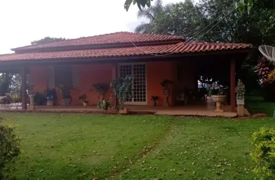 Sítio 6 alqueires,casa sede avarandada,casa caseiro,cocheira,pomar horta,plantação,otimo de água,1 km do asfalto,criação de animais,porteira fechada