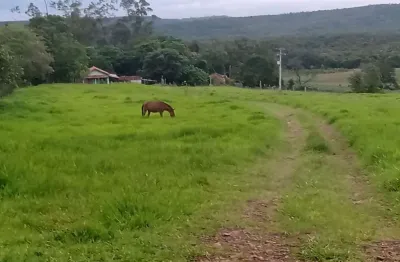 14 alqueires região angatuba sp com casa simples bão água luz, ótima localização, 10 km angatuba por estrada cascalhada oportunidade...