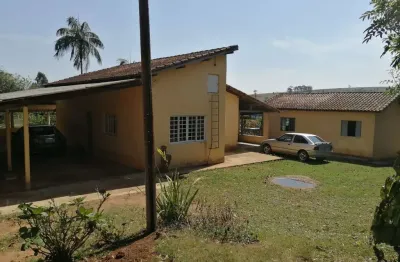 Chacara 2 alqueires casa 2 dorms,sala,cozinha,banheiro e + 1 dorm,cozinha,banheiro na área externa,fogão lenha,churrasqueira