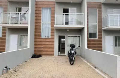 Casa em condomínio à venda na vila são lázaro, tatuí-sp: 2 quartos, 1 sala, 2 banheiros, 1 vaga de garagem - 60m² área