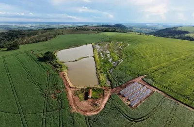 Excelente fazenda a venda em avaré - sp ??   área total: 86 alqueires ou 208,5 hectares, vermelho argiloso corrigido, a 850 metros de altitude.  aproveitamento: 80% da área é cultivável, ideal para ag