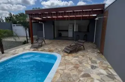 Chácara à venda em tatuí-sp, bairro mirandas: 2 quartos, 2 salas, 2 banheiros, 4 vagas de garagem, 180m² de área. venha conferir agora!