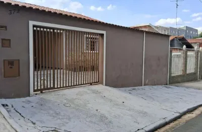Casa à venda no jardim capivari em campinas sp  valor venda: r$585 mil valor iptu: r$849 a.a  casa: 259 m² terreno: 300 m² 3 quartos vaga:  4 veículos