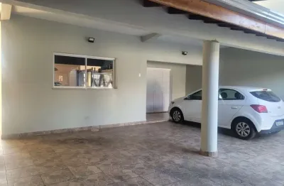 Casa à venda em hortolândia-sp: espaçosa residência com 5 quartos, 1 suíte, 3 banheiros e 5 vagas de garagem no jardim campos verdes.