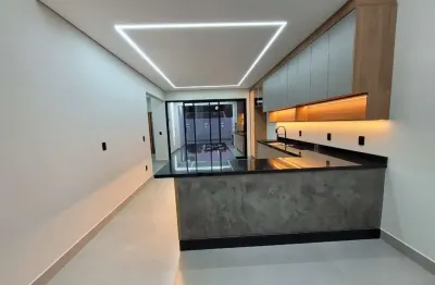 Casa de luxo em condomínio à venda em monte mor-sp, jardim itapoan  3 quartos, 1 suíte, 2 salas, 2 banheiros, 4 vagas de garagem  146,96 m² de área