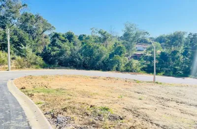 Montana residence lotes a partir de 250m2 ótima localização,lazer completo,piscina,quadra,área gourmet c/churrasqueira,portaria 24hs