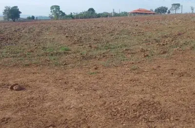 Linda propriedade à venda em tatuí-sp: 2 quartos, 1 sala, 1 banheiro e 1 vaga de garagem em 157.300,00 m² de área. venha conferir!