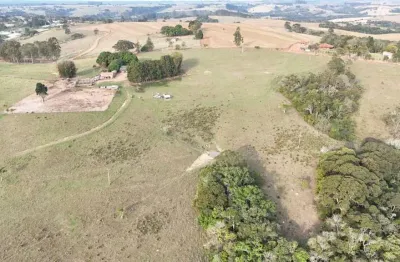 Excelente sítio a venda em itapetininga-sp ??   área total: 13,70 hectares ou 5,66 alqueires   pastagem: 9,7 hectares ou 4 alqueires  solo: misto   topografia mista: semi plana, levemente ondulada com