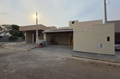 Casa em condomínio à venda em hortolândia-sp - 3 quartos, 1 suíte, 3 salas, 2 banheiros, 4 vagas de garagem - 129,00 m²