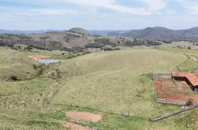 *excelente fazenda a venda em capão bonito - sp* ??   formação: pecuária de corte   área total: 170,59 hectares ou 70,49 alqueires   pastagem: 145,2 hectares ou 60 alqueires   topografia: ondulada   s