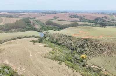 *oportunidade de negócio* ?  *sítio a venda na região de sorocaba-sp* ??  área total: 91 hectares ou 37,5 alqueires    pastagem: 61 hectares ou 25 alqueires   app e reserva: 25 hectares ou 10 alqueire