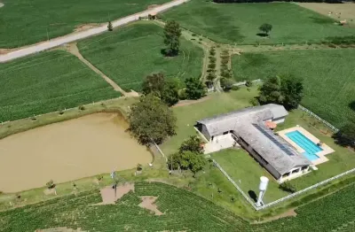 Imperdível propriedade à venda em quadra-sp: sitio de luxo na zona rural com 3 quartos, 3 suítes e 127.050 m² de área!