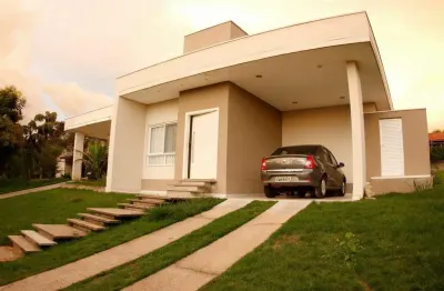 Casa de luxo em condomínio na Estância Árvore da Vida em Sumaré-SP: 3 quartos, 1 suíte, 2 salas, 2 banheiros, 2 vagas - 225m².