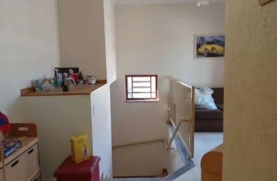 Imperdível casa à venda em Paulínia-SP, Jardim América: 3 quartos, 1 suíte, 2 salas, 3 banheiros, 4 vagas, 412,20m².