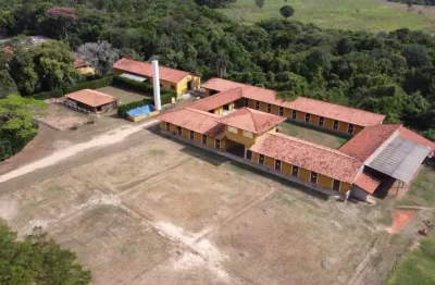 Haras de 5.5 alqueires à venda na região de Porto Feliz SP. Casa sede com 3 suítes, sala 2 ambientes, cozinha, lavabo, acabamento fino!! Ampla area de