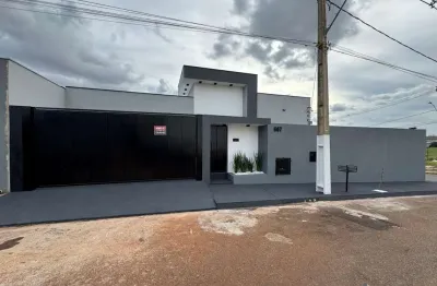 Casa à venda no afonso queiroz em patos de minas – 3 quartos, suíte, churrasqueira e mais