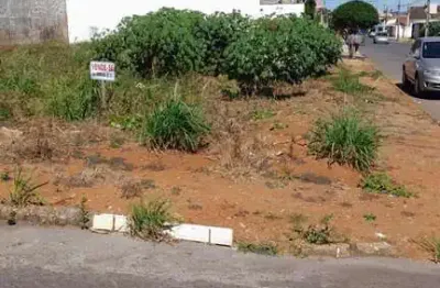 Terreno à venda no Ipanema, Patos de Minas 
