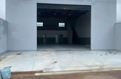 Barracão / Galpão / Depósito para alugar no Planalto, Patos de Minas 