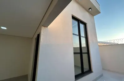 Casa à venda no afonso queiroz em patos de minas – 3 quartos com suíte