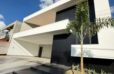 Casa à venda no condomínio villagio em patos de minas – 3 suítes, piscina aquecida e alto padrão