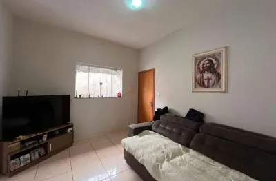 Apartamento com 2 quartos à venda no alto limoeiro, patos de minas , 90 m2 por r$ 270.000
