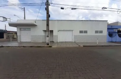 Casa à venda no cristo redentor – 3 quartos, 2 lojas comerciais e 2 vagas