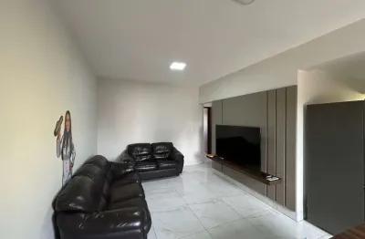 Apartamento com 3 quartos e suíte à venda no centro de patos de minas