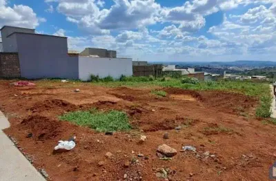 Terreno à venda na Avenida Lorena Carolina de Oliveira, Jardim Vitória, Patos de Minas