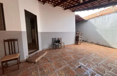 Casa com 3 quartos à venda no Residencial Sorriso, Patos de Minas 