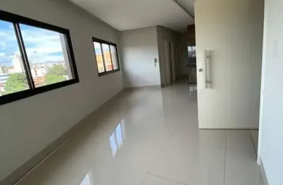 Apartamento à venda no centro de patos de minas-mg com 2 dormitórios   imóvel em localização privilegiada próximo a comércio, farmácia e padaria