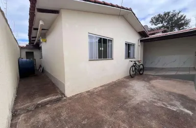 Casa à venda no jardim esperança em patos de minas – 2 quartos e 148m² de conforto