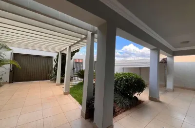 Casa à venda no jardim centro em patos de minas – 5 quartos, suíte e área gourmet