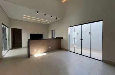 Oportunidade no afonso queiroz: casa com suíte e garagem por r$ 680 mil